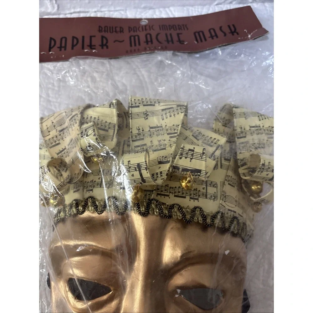 Theatre / Costume Papier-Mâché Golden Mask‎